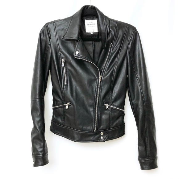 Zara Jackets & Blazers - 🌟 Zara Trafaluc Women's Moto Leather Jacket!